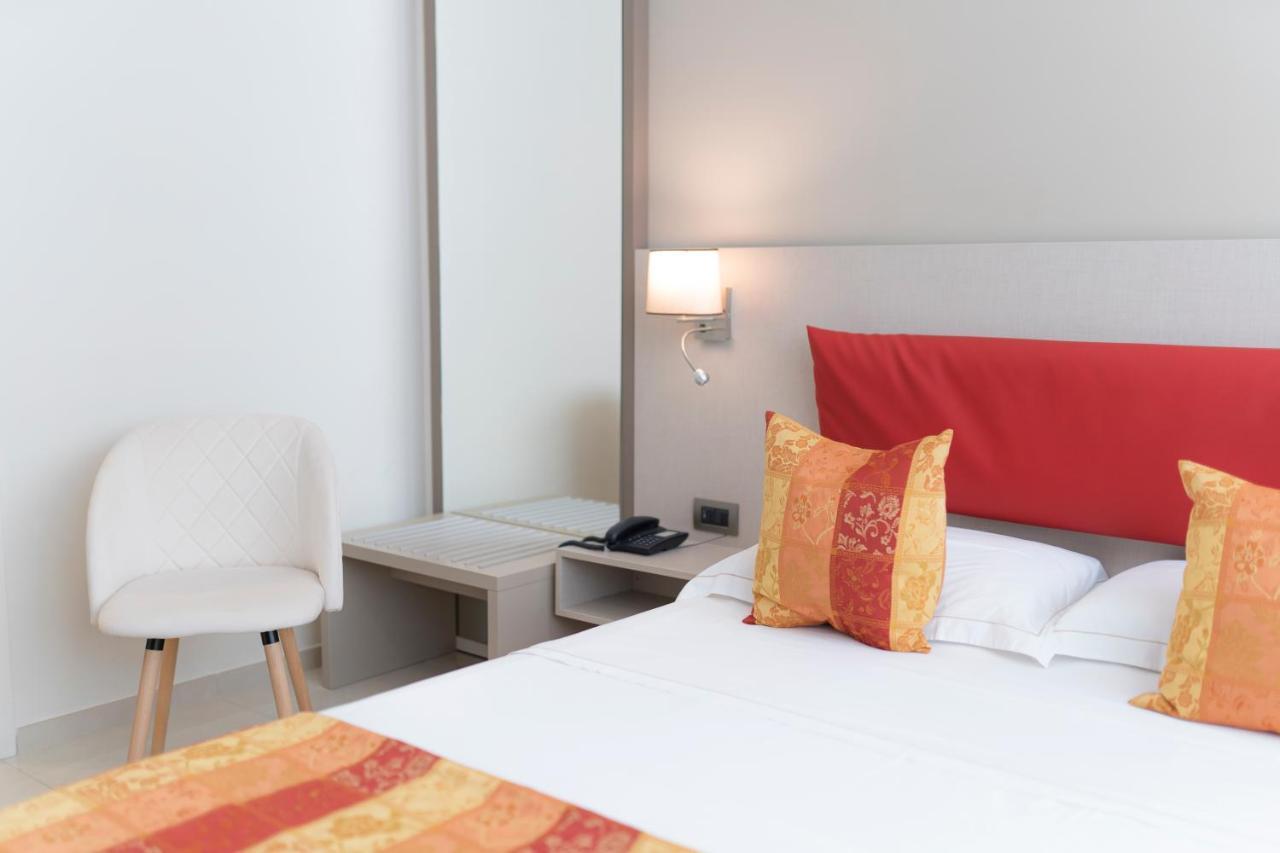 Hotel San Pietro Майори Экстерьер фото