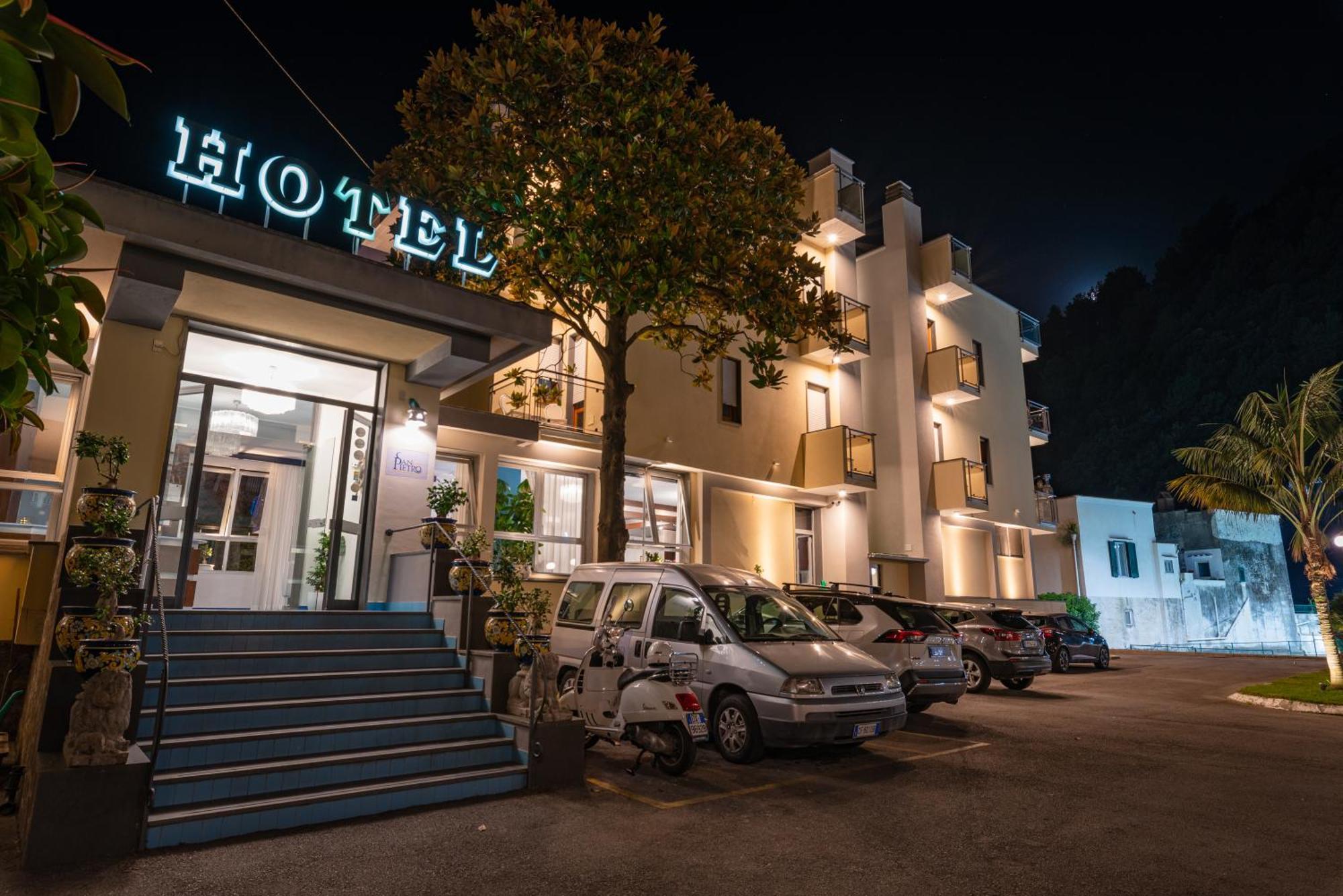 Hotel San Pietro Майори Экстерьер фото